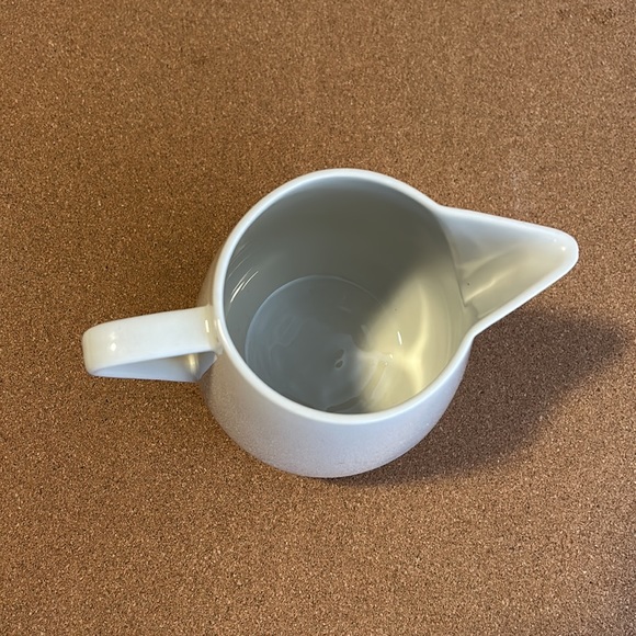 Villeroy & Boch Off White Creamer / Jug appr 5.5” - Picture 6 of 12